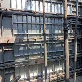 Hệ thống ván khuôn tường nội thất có ưu điểm gì?